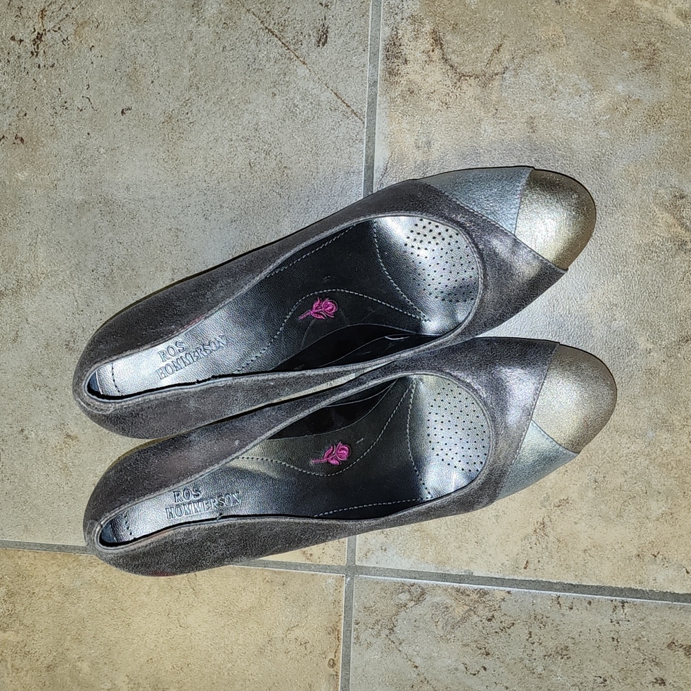 "ROS HOMMERSON" METALLIC HEELS SZ 8